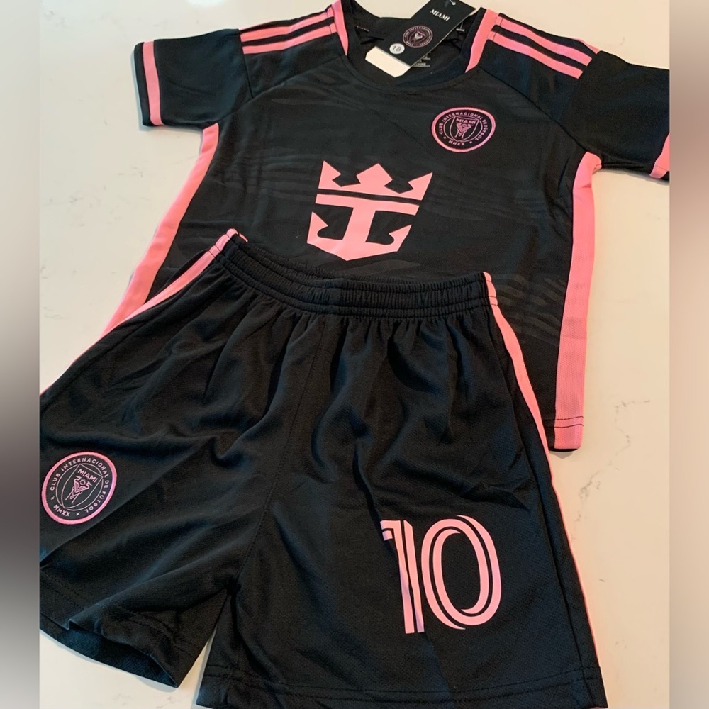 Lionel Messi 10 Kids Jersey Set NWT Toddler & Youth - Picture 3 of 4